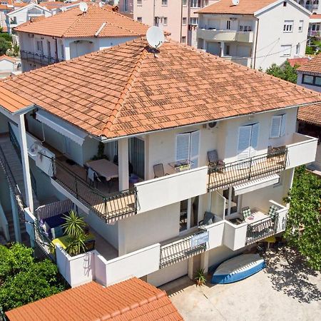 Apartments Vice Trogir Exterior photo