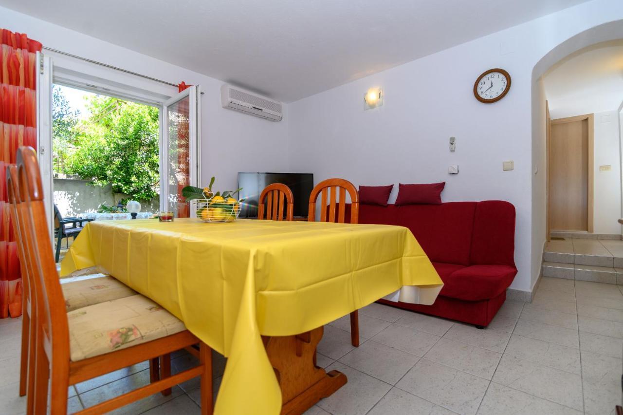 Apartments Vice Trogir Exterior photo
