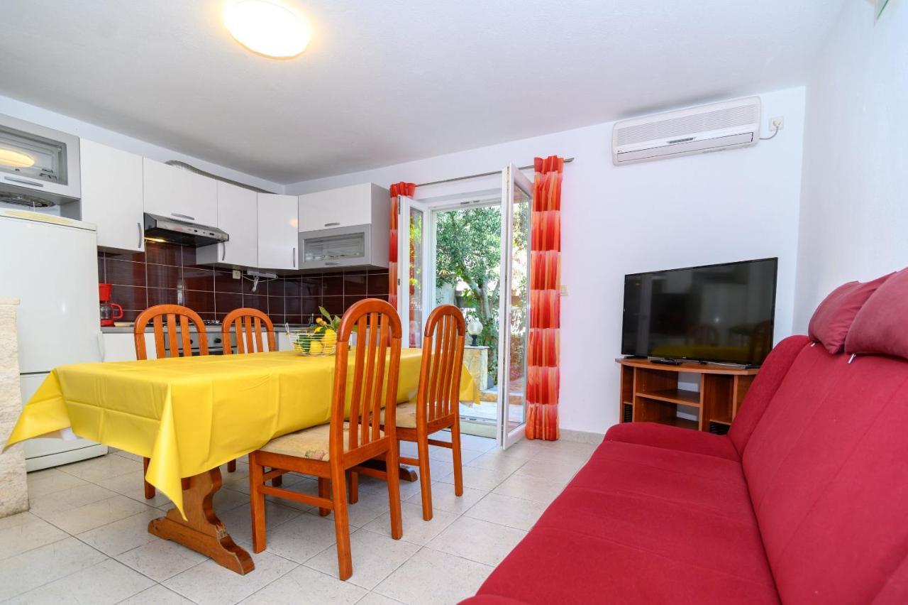 Apartments Vice Trogir Exterior photo