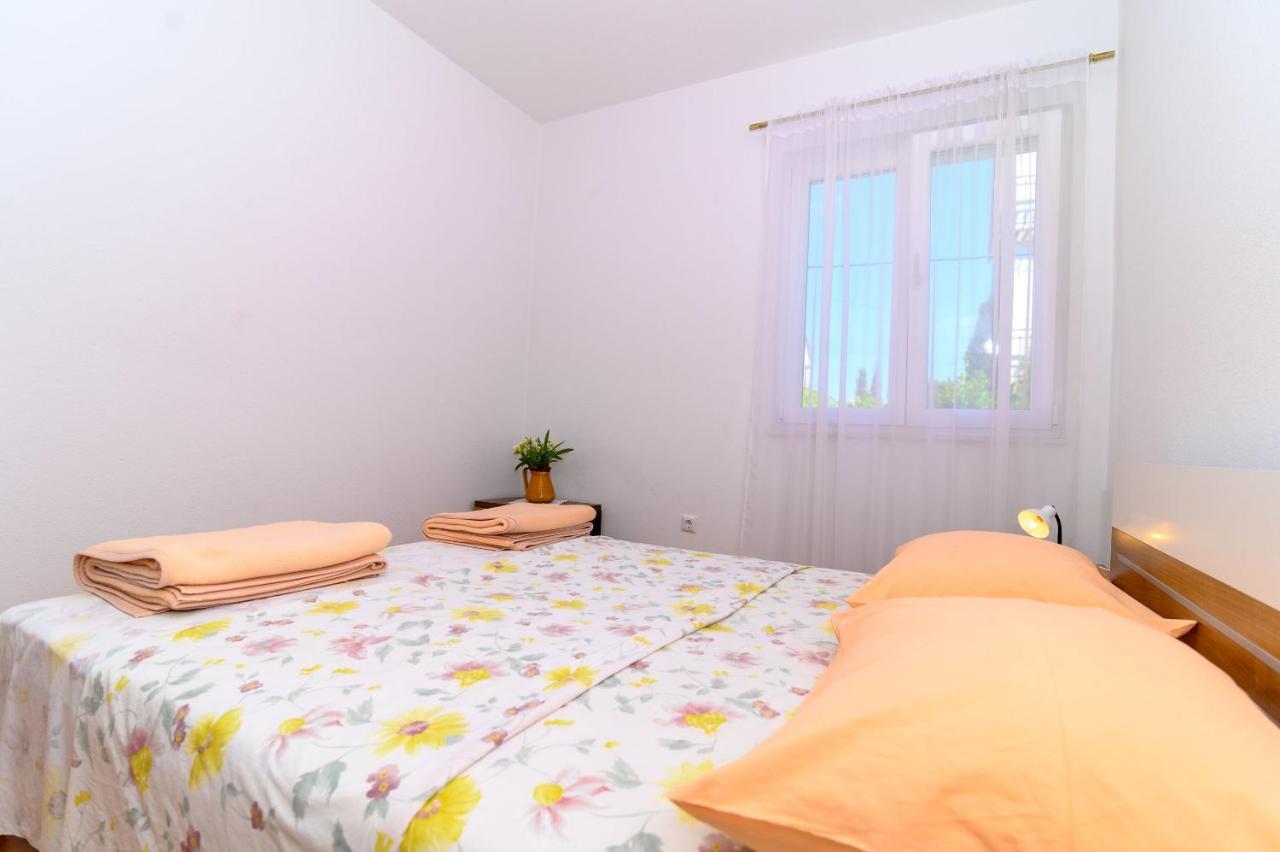 Apartments Vice Trogir Exterior photo