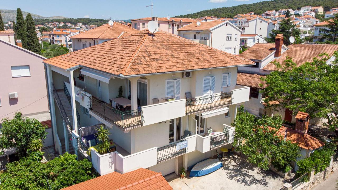 Apartments Vice Trogir Exterior photo