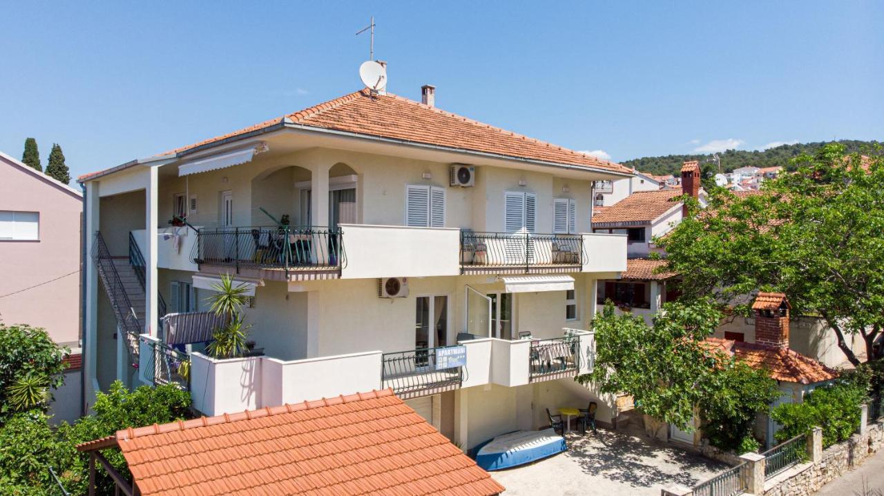 Apartments Vice Trogir Exterior photo