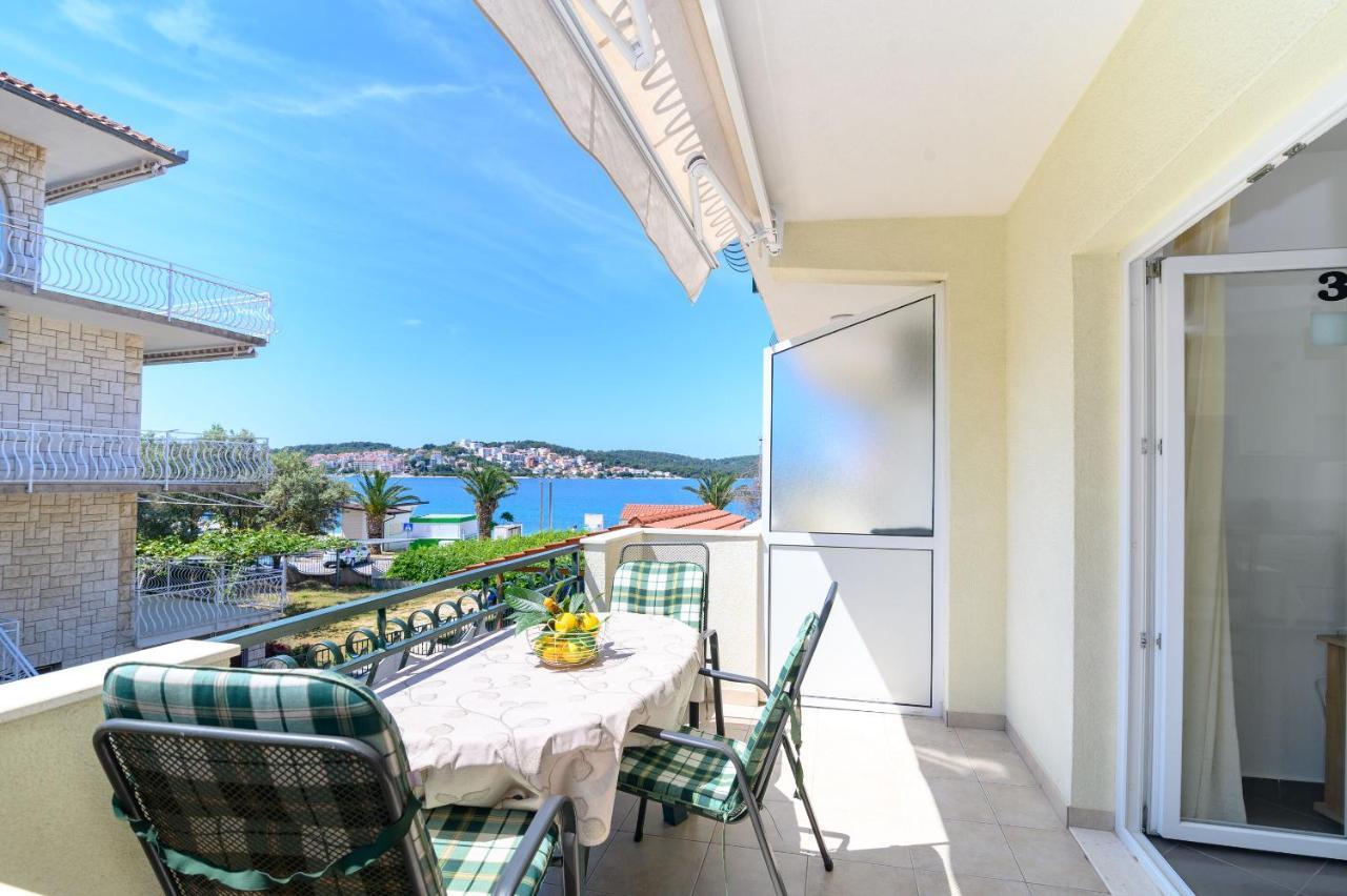 Apartments Vice Trogir Exterior photo