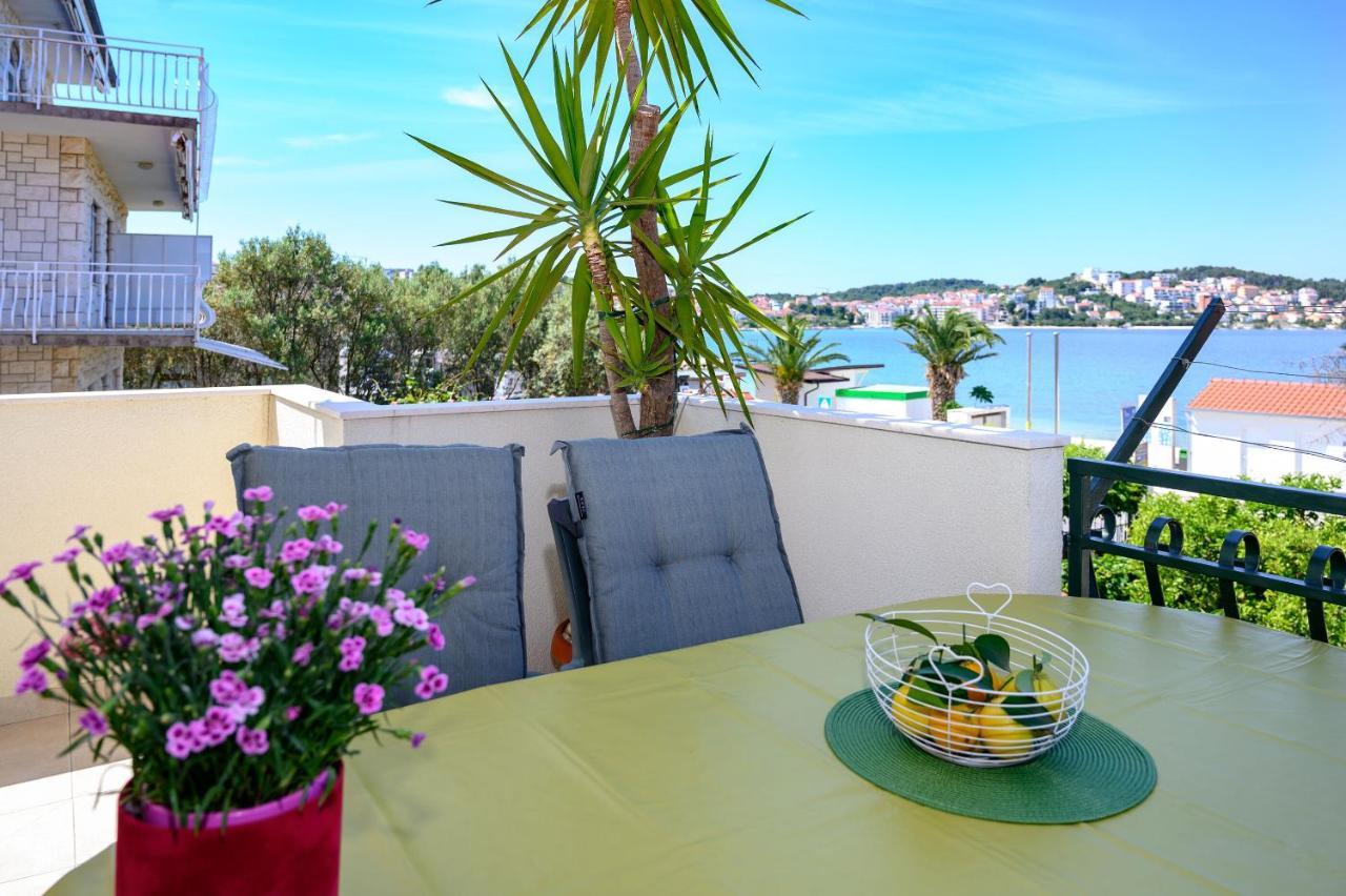 Apartments Vice Trogir Exterior photo